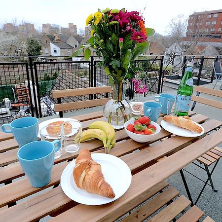 2 Bed Terraced Flat Piccadilly Line Lejlighed London Eksteriør billede