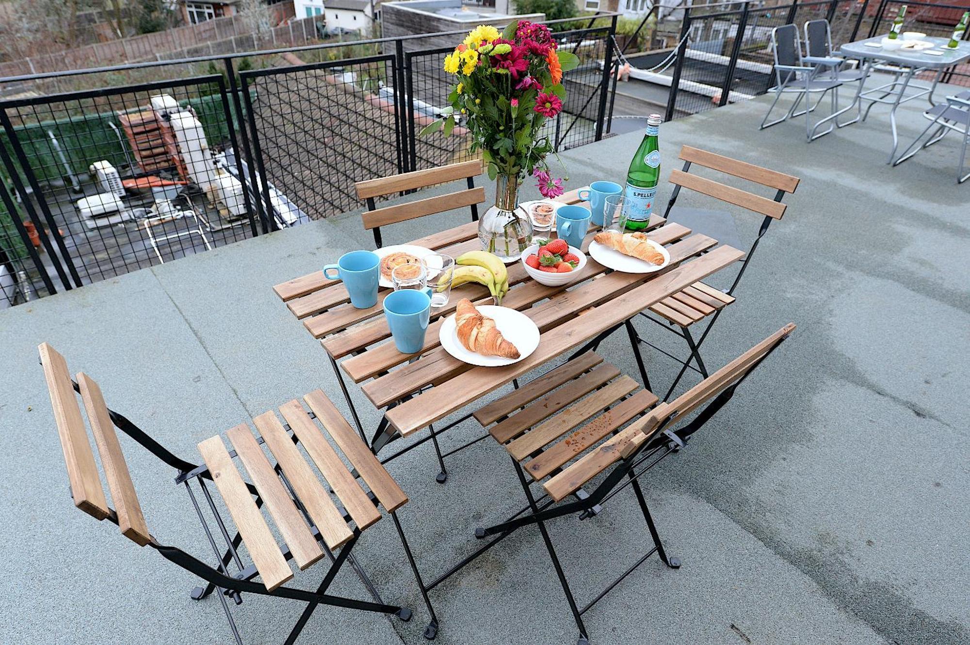 2 Bed Terraced Flat Piccadilly Line Lejlighed London Eksteriør billede